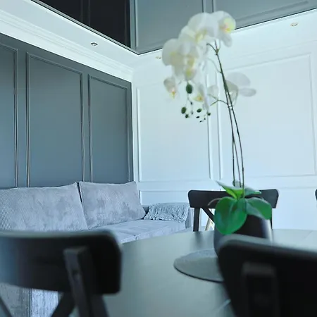 Safra Apartment